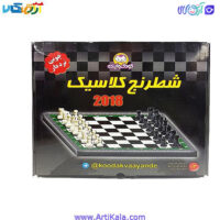 تصویر شطرنج کلاسیک نرد دار چوبی کودک و آینده